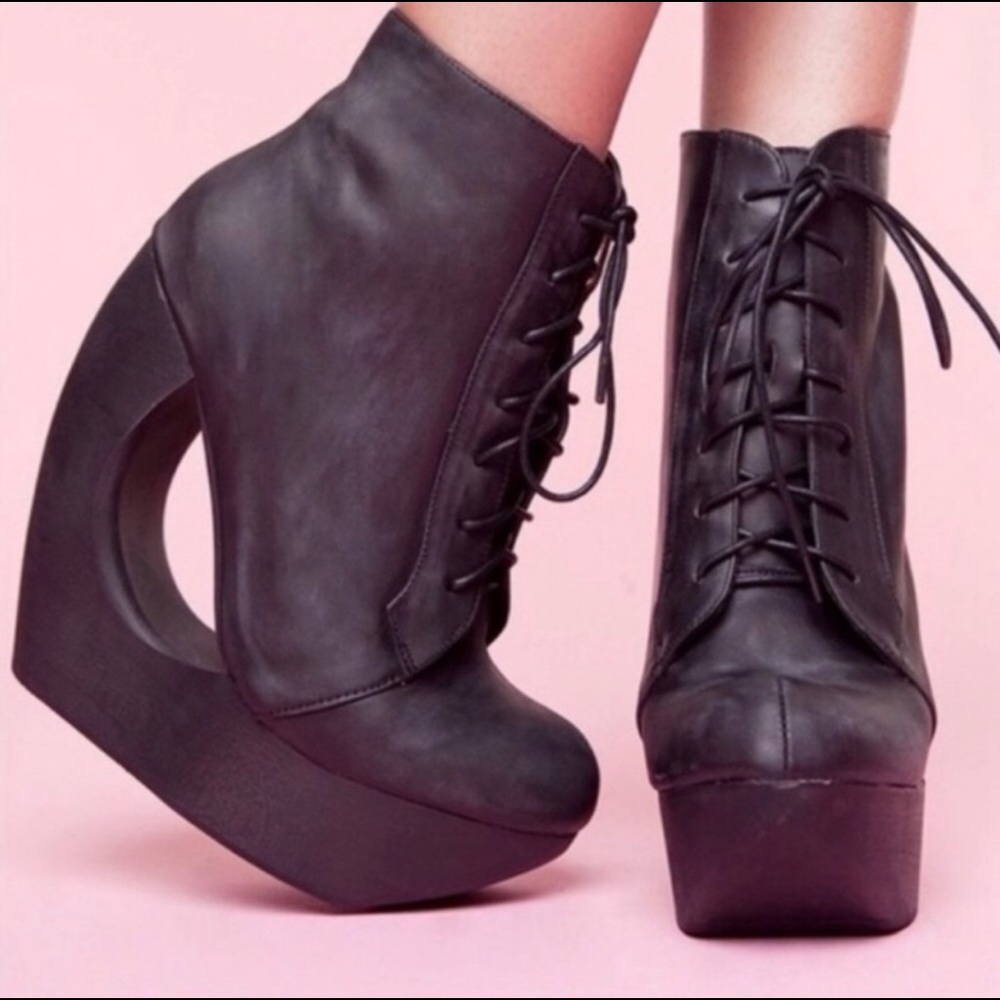 NWT Jeffrey Campbell Roxie Leather Cutout Wedge
